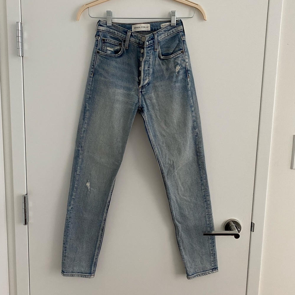 Denim Forum Light Blue Jeans. Size 24.